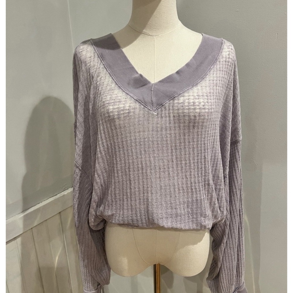 We The Free Thermal Top Womens L‎ Purple Boho Oversized Waffle Knit V-Neck
